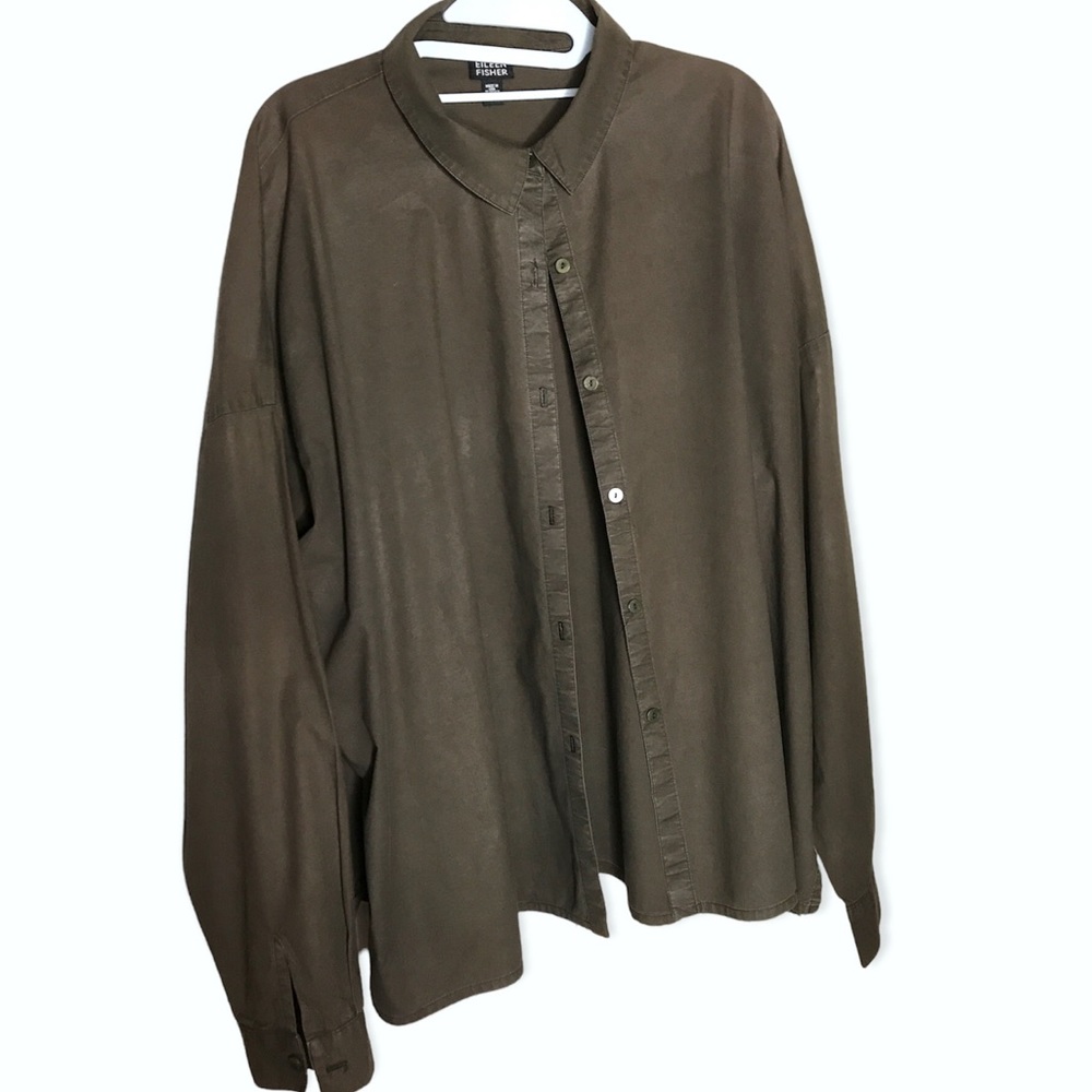 Eileen Fisher Classic Collar shirt. Chocolate. Size L